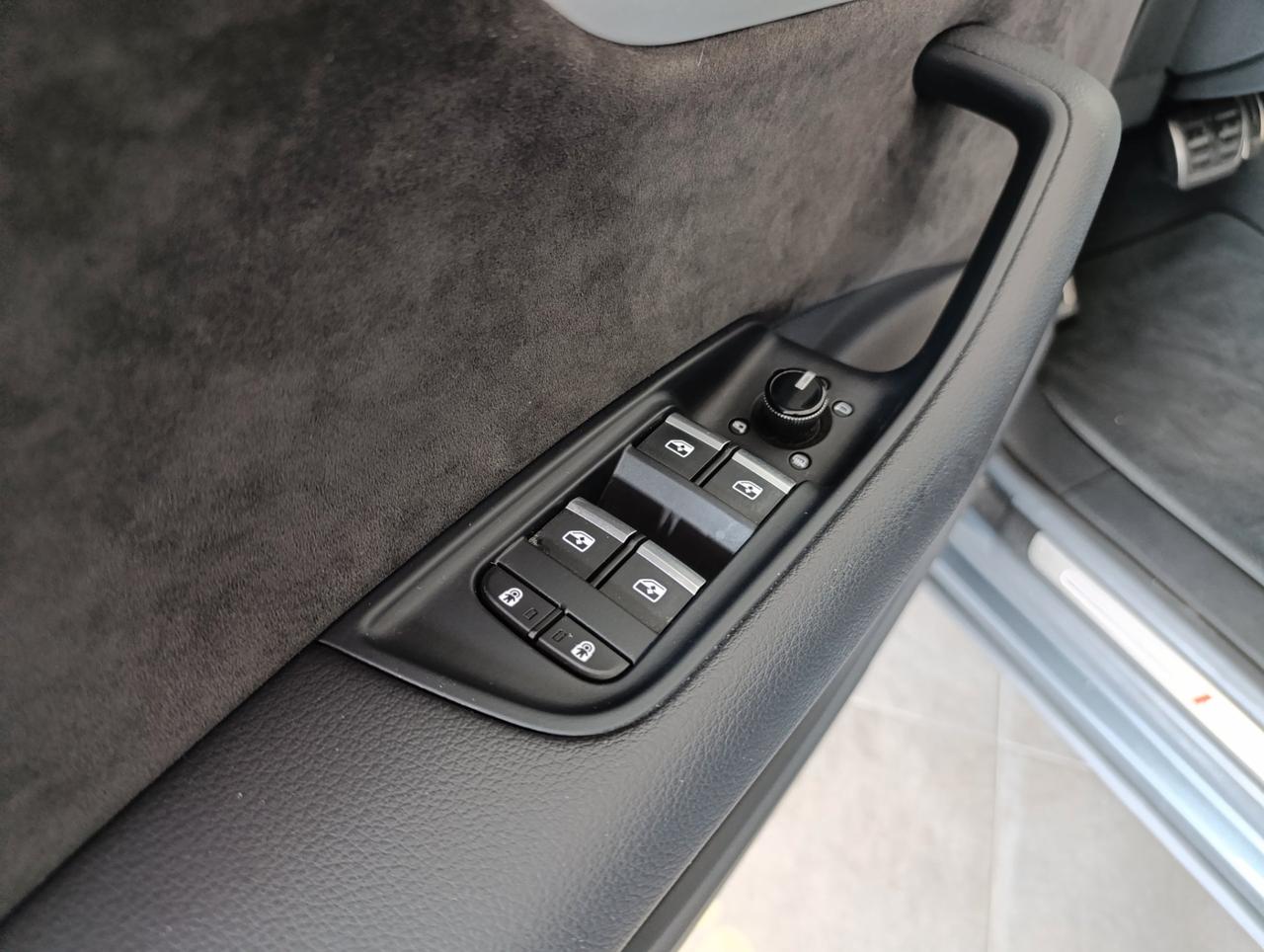 Audi Q8 55 3.0 tfsi mhev Sport quattro tiptronic