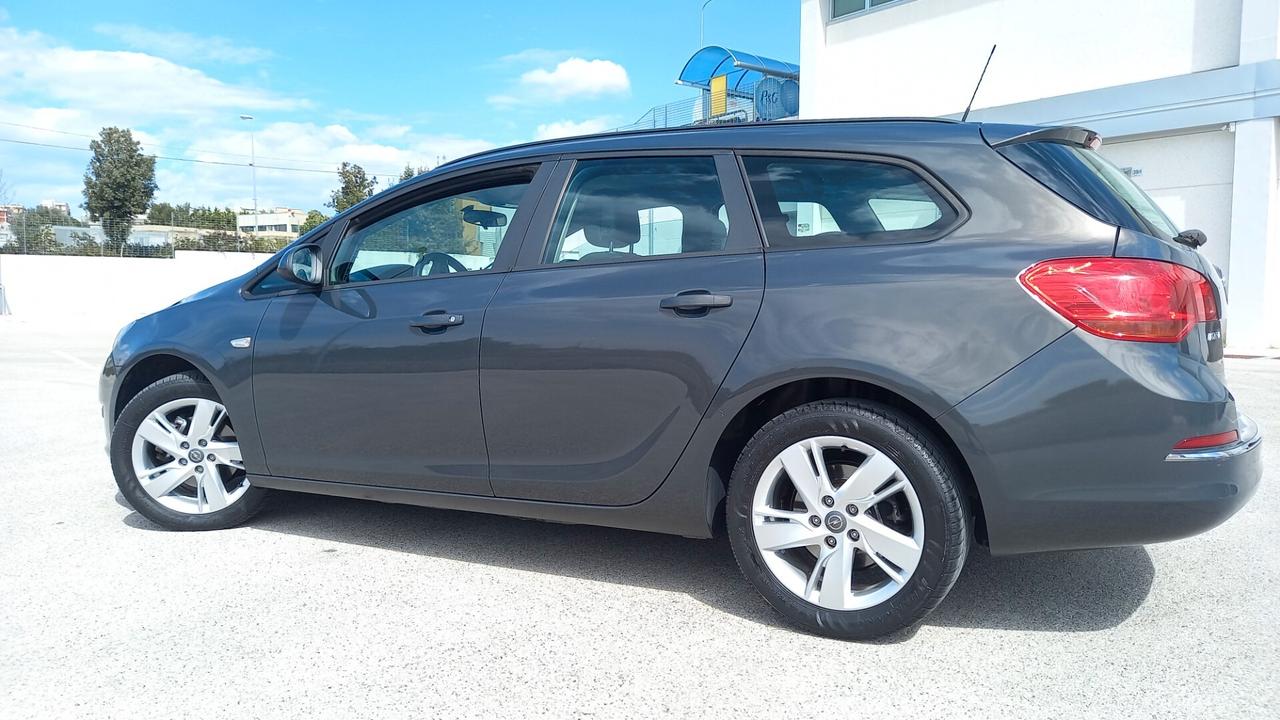 Opel Astra 1.7 CDTI 110CV Sports Tourer Elective