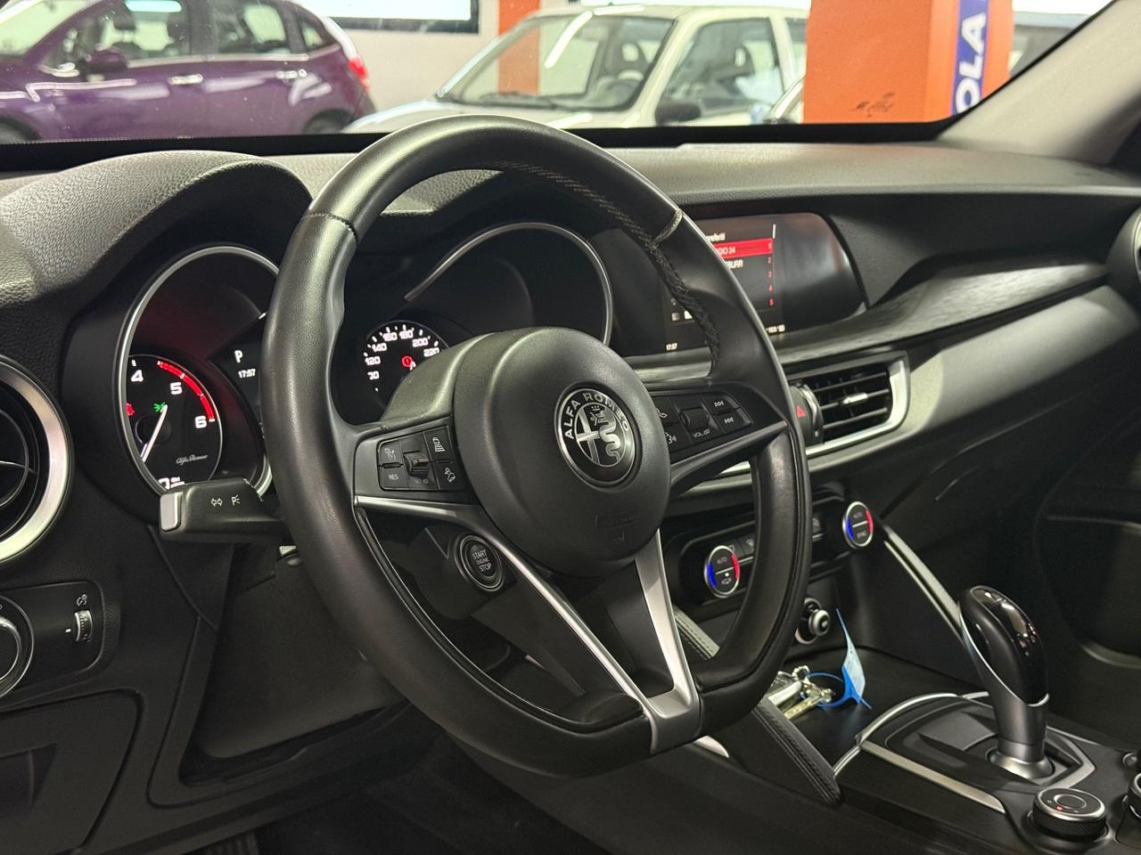 Alfa Romeo Stelvio 2.2 Turbodiesel 160 CV AT8 RWD Business