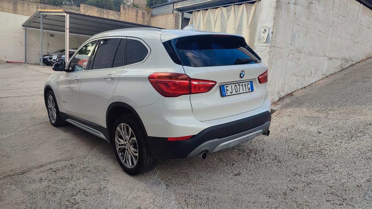 BMW X1 Xdrive - TETTO APRIBILE -bianco perla