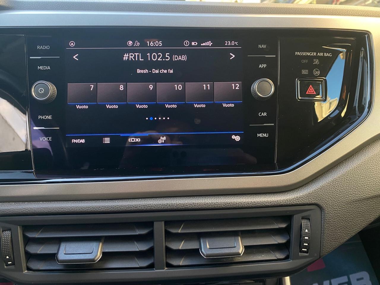 VOLKSWAGEN POLO 1.0 TSI HIGHLINE R line 2021