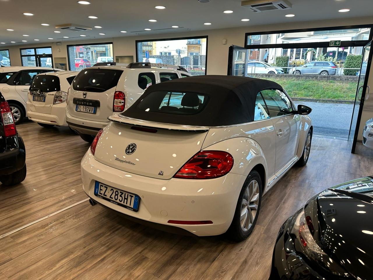 Volkswagen Maggiolino Cabrio 1.6 TDI Design