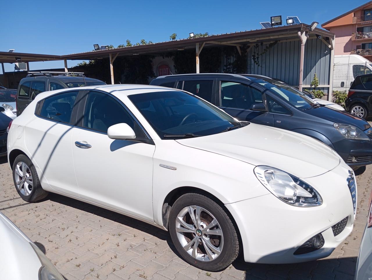 Alfa Romeo Giulietta 1.6 JTDm-2 105 CV Exclusive