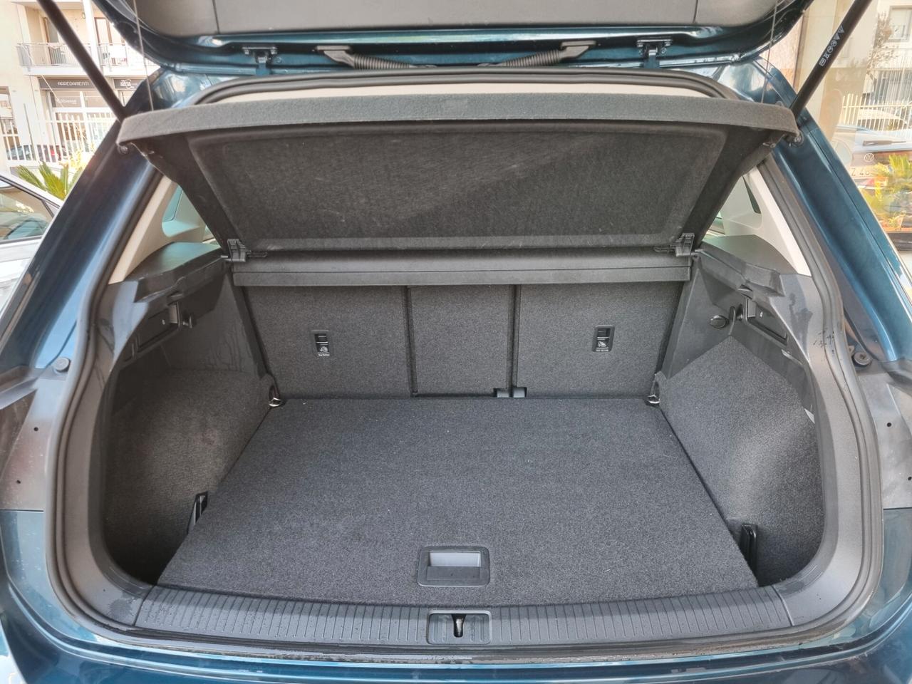 Volkswagen Tiguan II 2021 2.0 tdi Life 150cv dsg