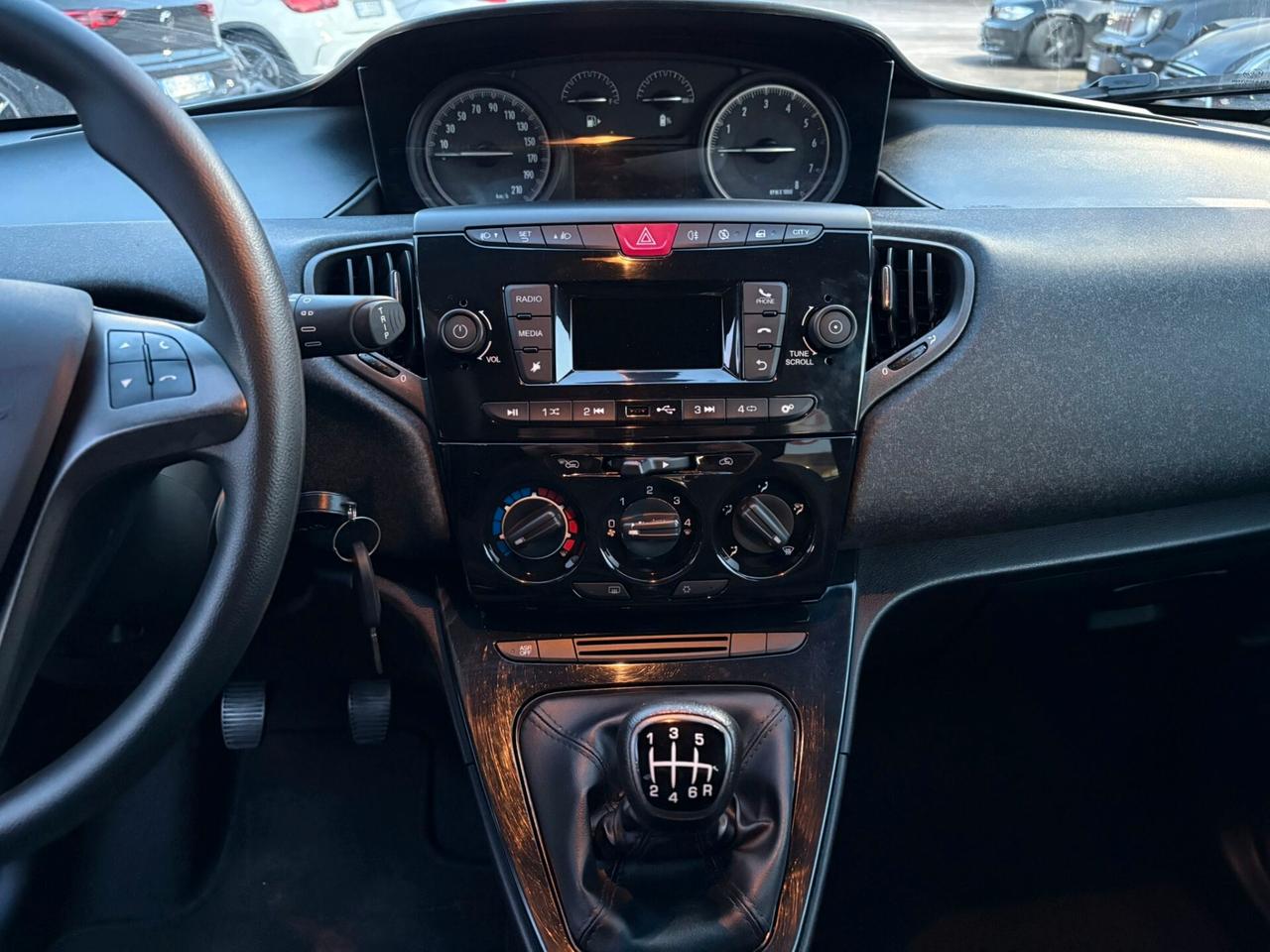 Lancia Ypsilon 1.0 FireFly 5 porte S&S Hybrid Maryne