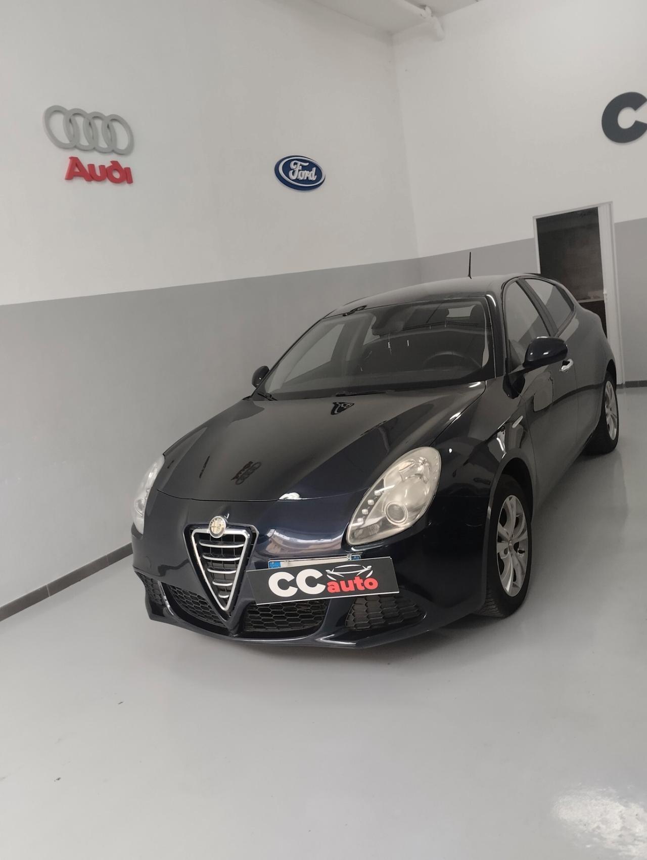 Alfa Romeo Giulietta 1.6 JTDm-2 105 CV Distinctive come nuova garanzia 12 mesi £6490