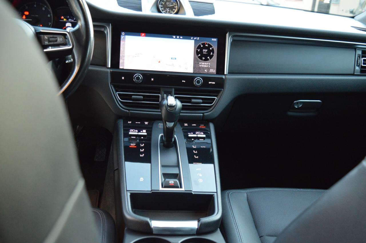 Porsche Macan 2.0 PDK