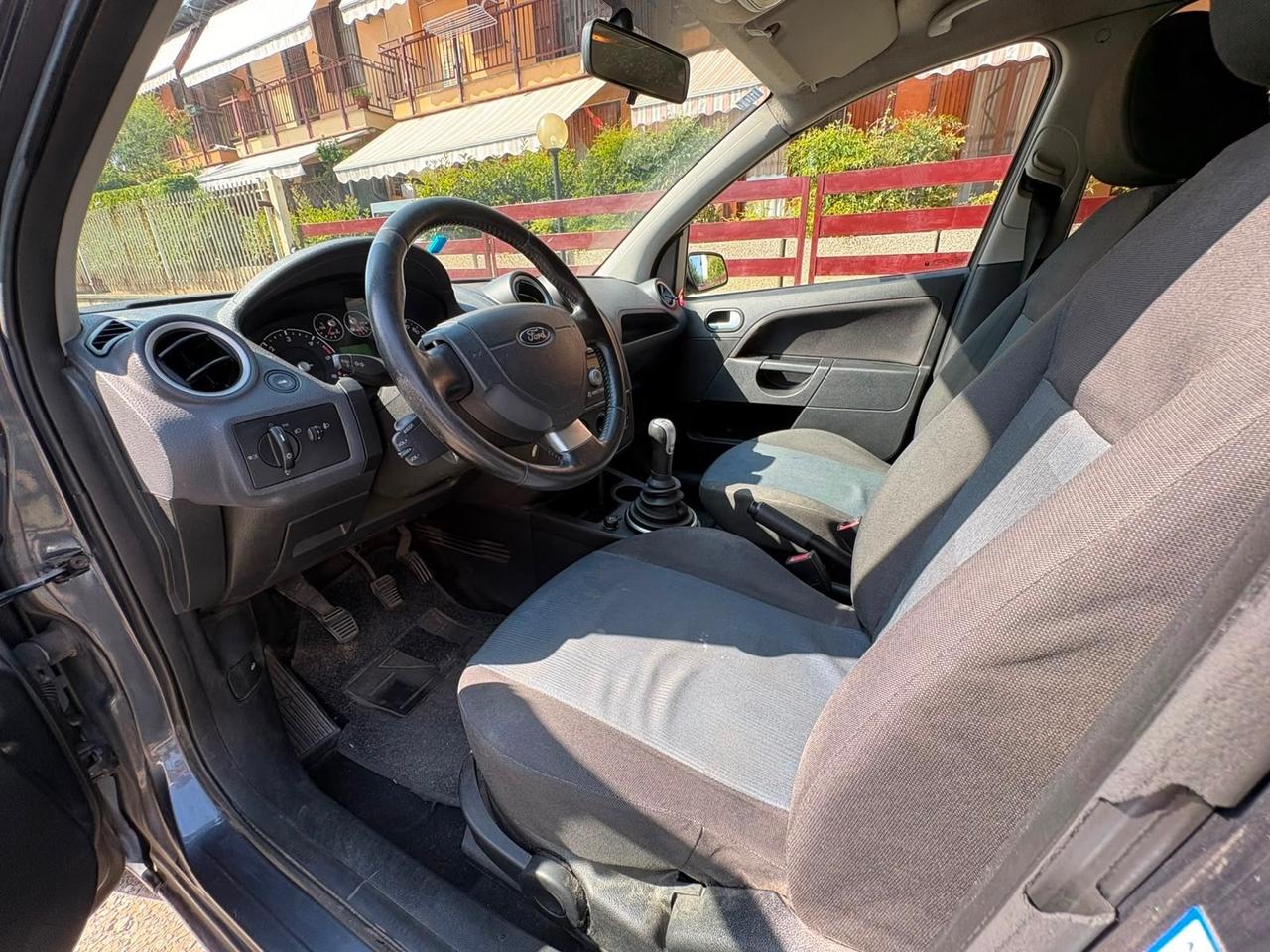 Ford Fiesta 1.4 TDCi 5p. Ghia