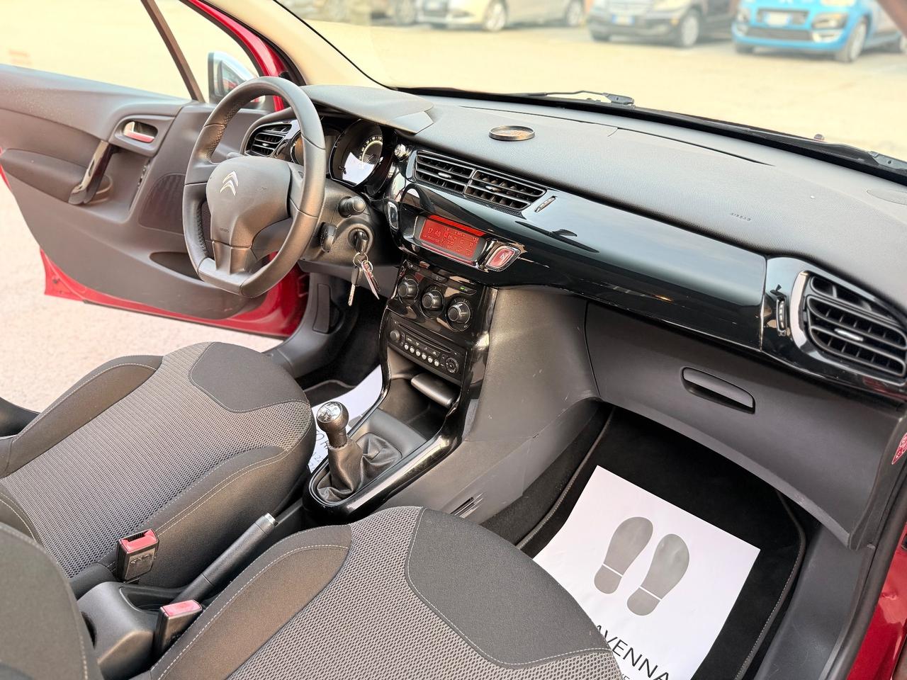 Citroen C3 1.2 PureTech 82 Exclusive Tetto