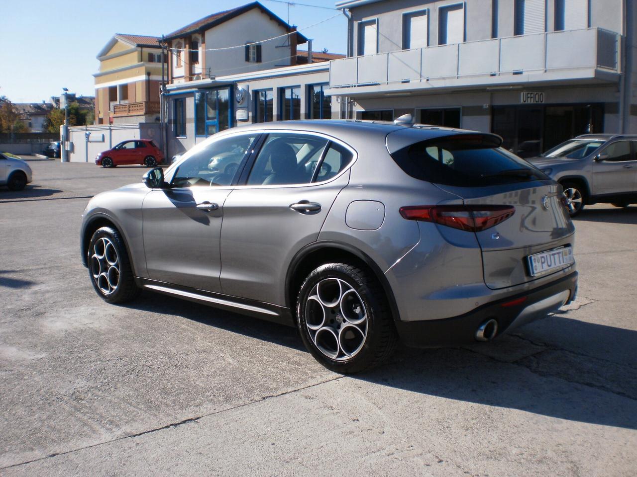Alfa Romeo Stelvio 2.2 Turbodiesel 210 CV AT8 Q4 Executive
