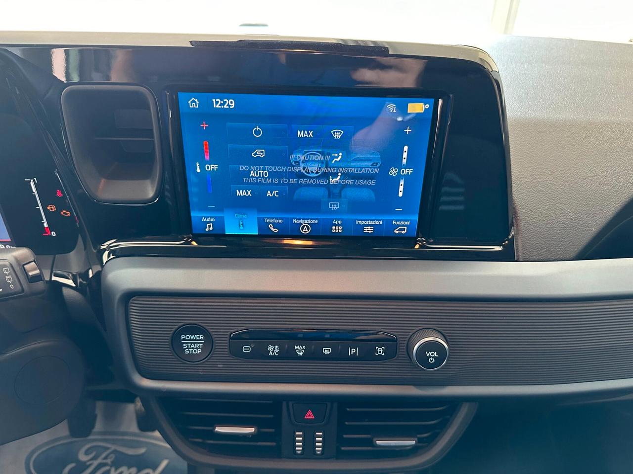 Ford Tourneo Courier 1.0 EcoBoost Powershift Active