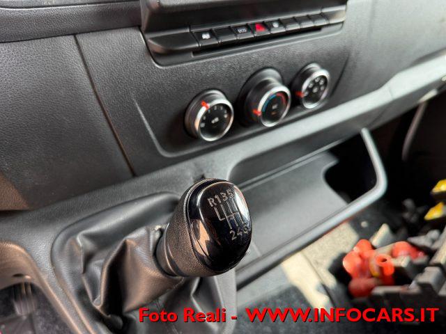 RENAULT Master T35 2.3 dCi 135 CV PASSO LUNGO
