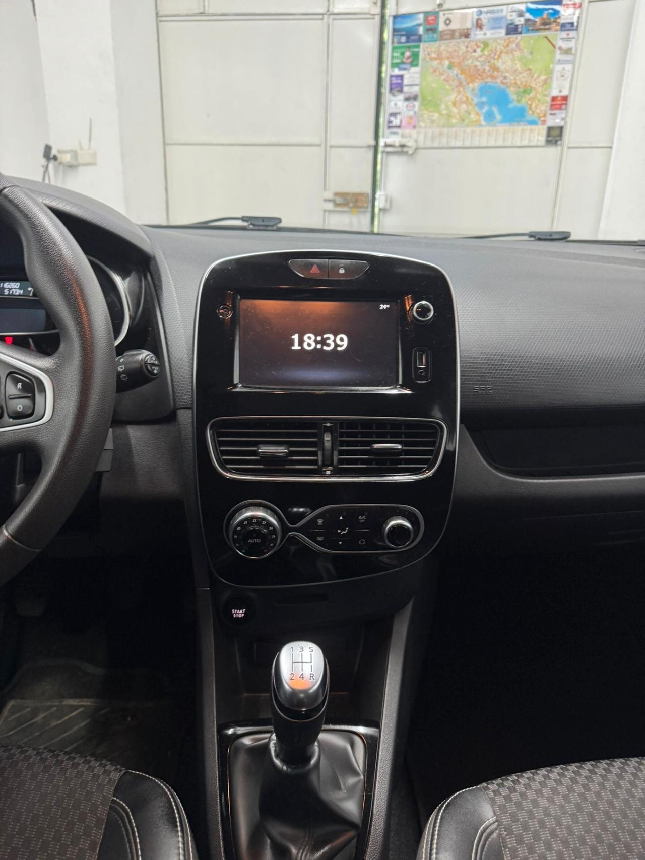 Renault Clio dCi 8V 90 CV 5 porte Moschino Intens 2020