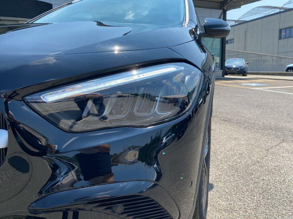 Mercedes GLA 180 180 D Advanced 8G-DCT