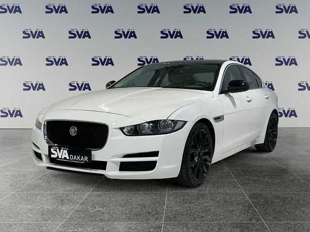 Jaguar XE 2.0 D Turbo 180CV aut. Prestige