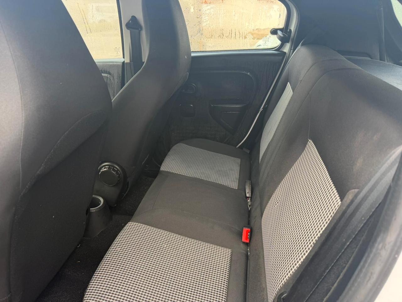 Renault Twingo 1,0 sinistrato - 2020