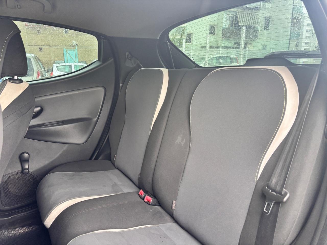 Lancia Ypsilon 1.3 MJT 16V 95 CV 5 porte S&S Elle