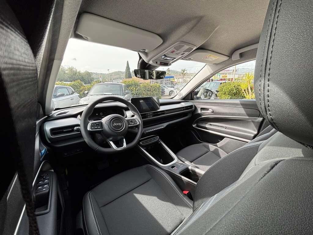 Jeep Avenger 1.2 Turbo 110 CV MHEV Summit automatica a 279 euro al mese