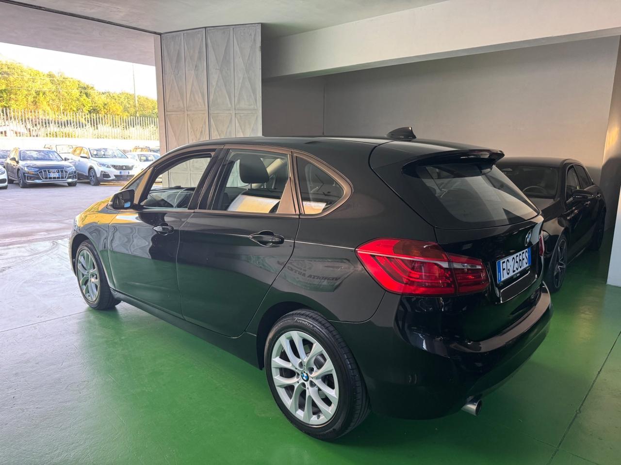 Bmw 2er Active Tourer 218d Advantage