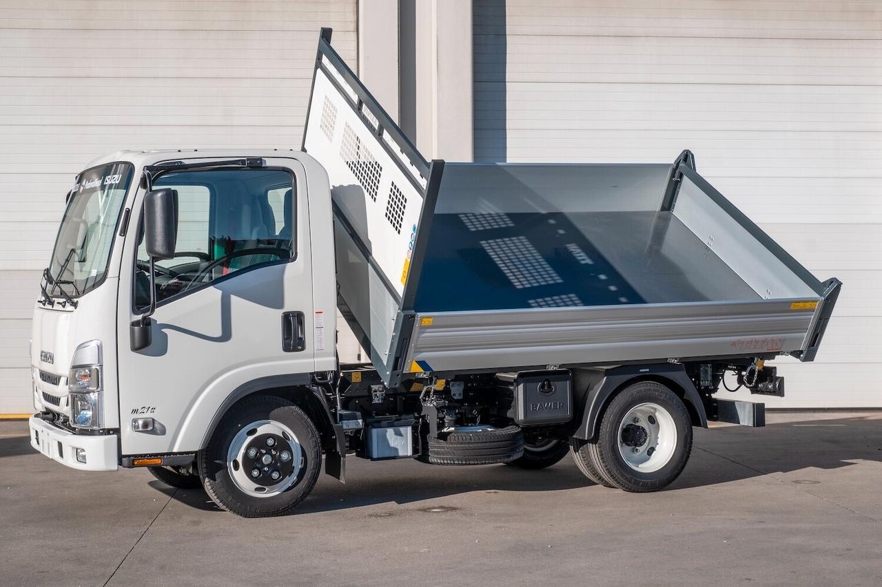 ISUZU M21 TT passo E A/C – Rib. 3 Lati TITAN