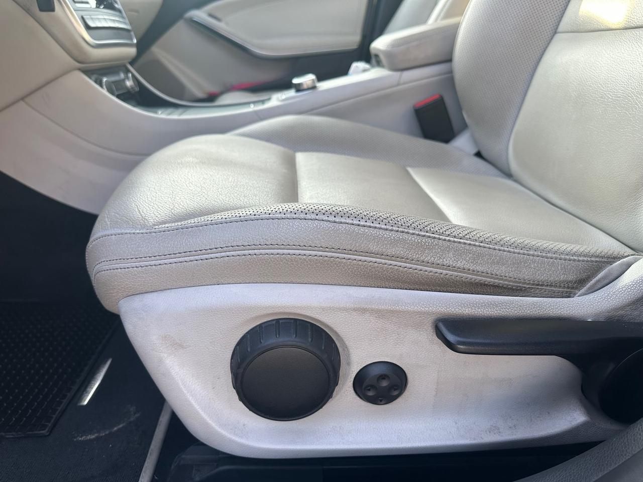 Mercedes-Benz GLA 220 Premium GLA 220 CDI #7759