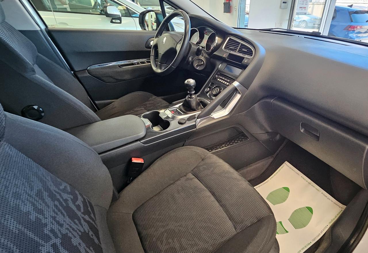 Peugeot 3008 1.6 HDi 112CV Allure