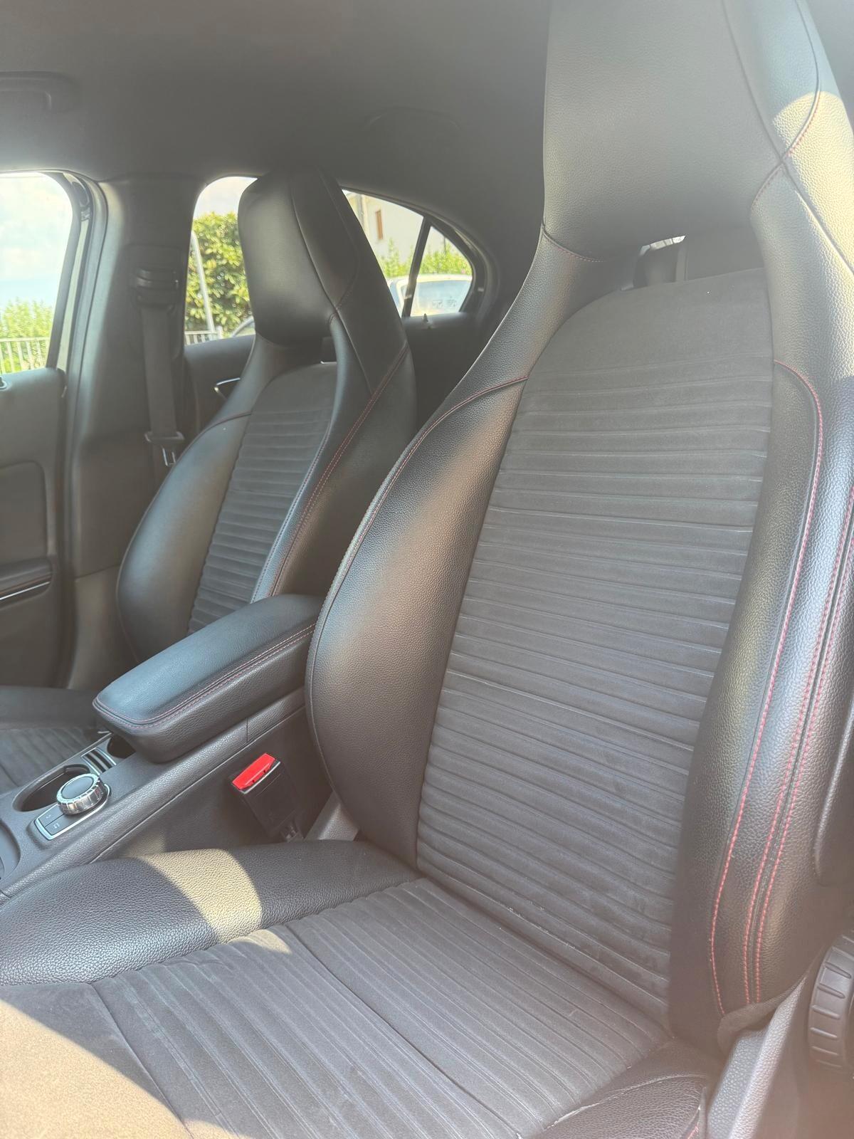 Mercedes A180 Premium AMG