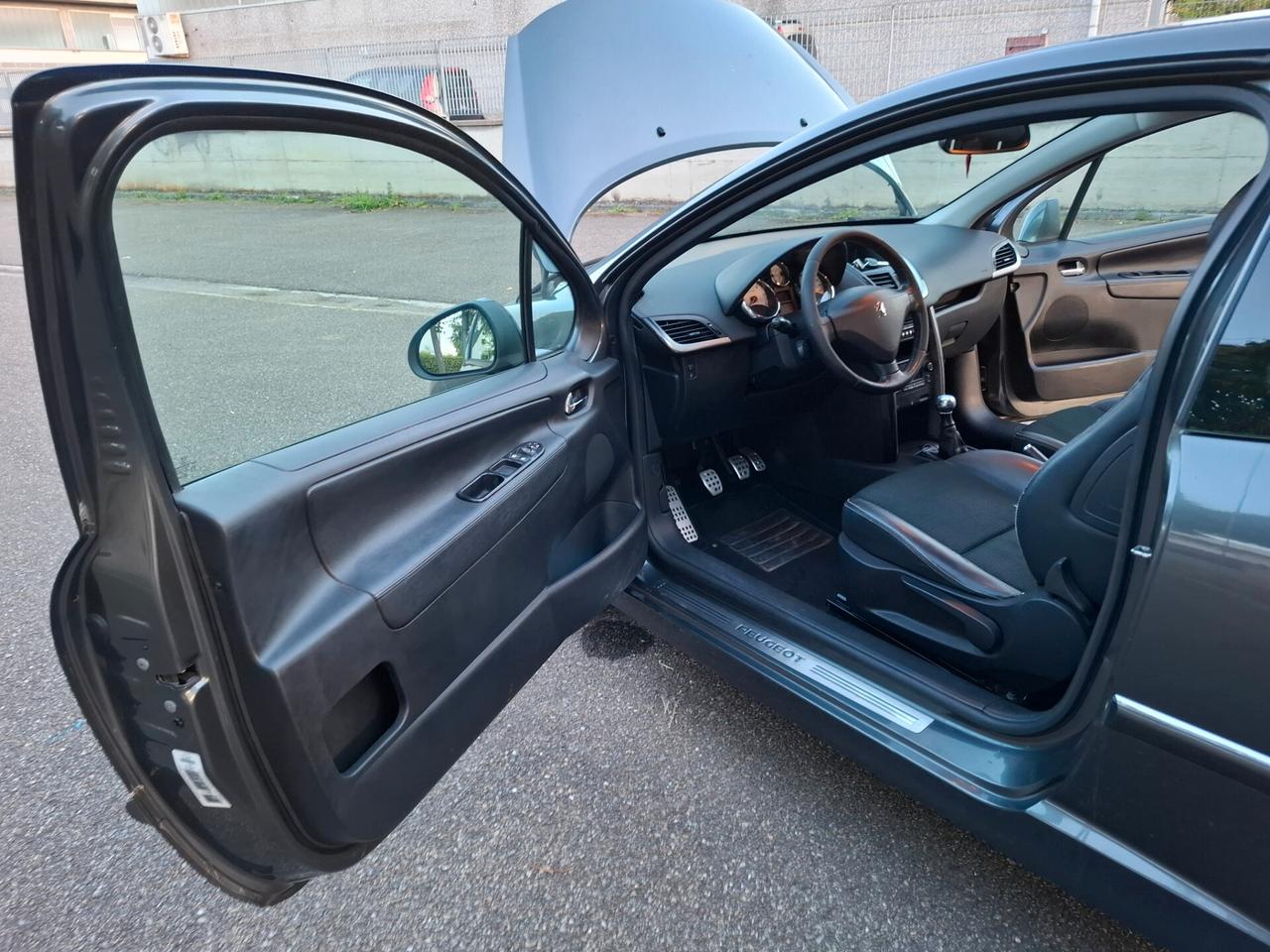 Peugeot 207 1.4 HDi 70CV 3p. XS