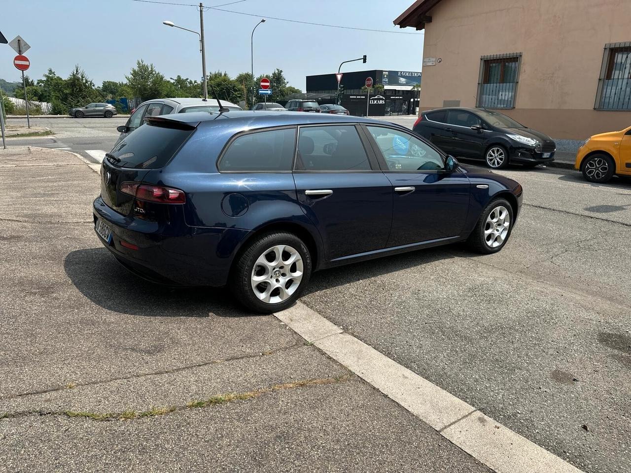 Alfa Romeo 159 1.9 JTDm 16V Sportwagon TI