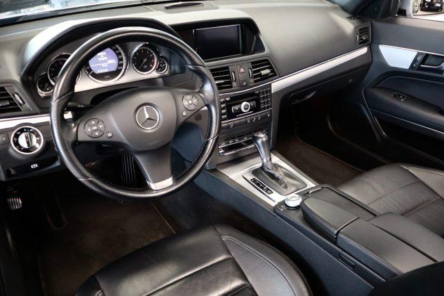 MERCEDES-BENZ E 200 Benzina Cabrio tagliandi Mercedes