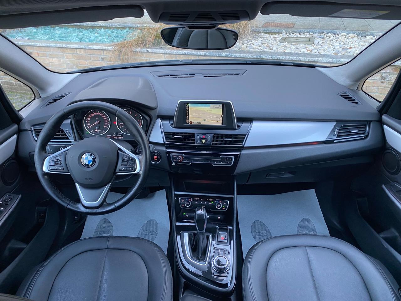 Bmw 2er Active Tourer 218d Advantage