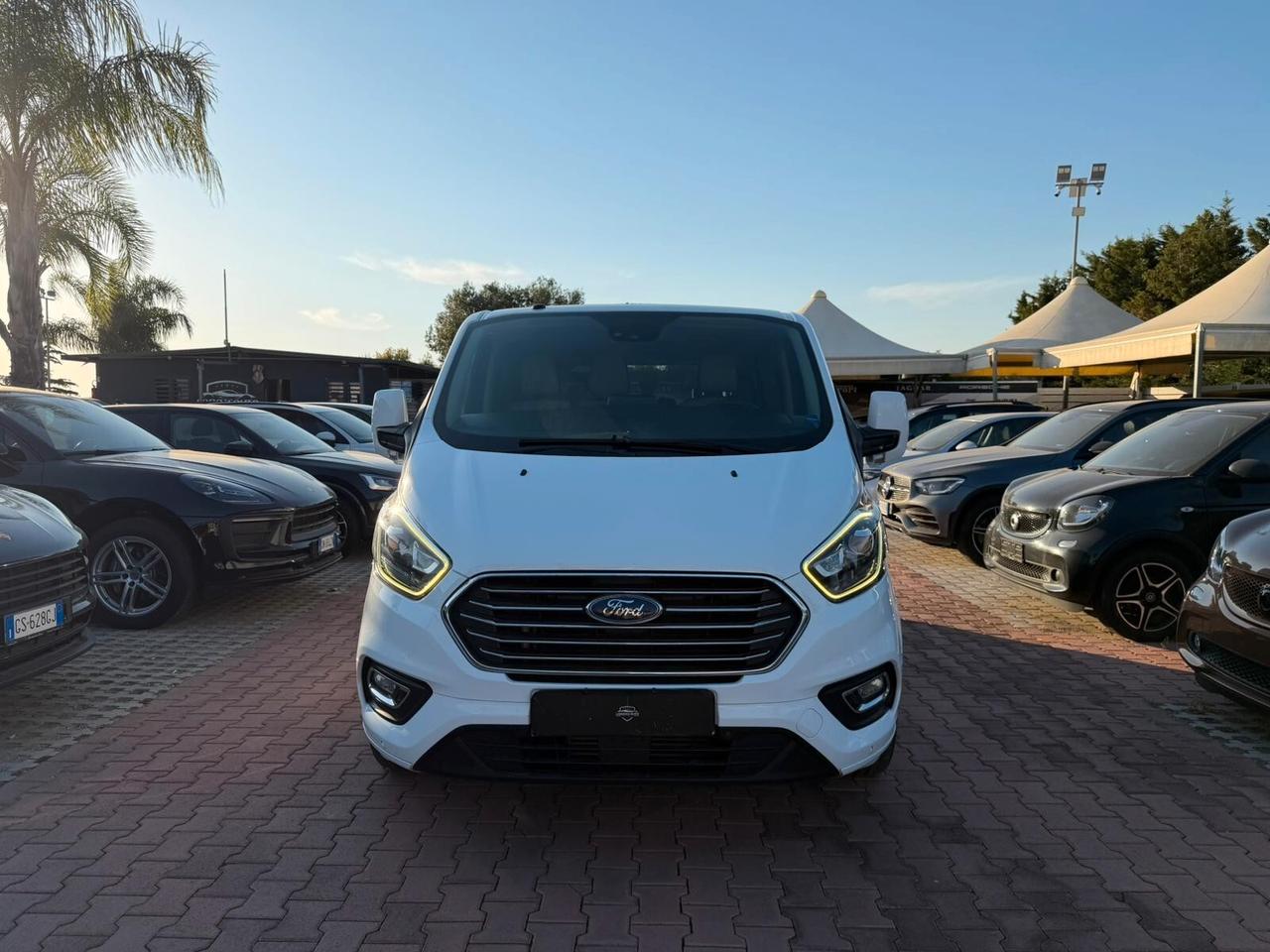 Ford Tourneo Custom 310 2.0 TDCi 130CV PL Titanium