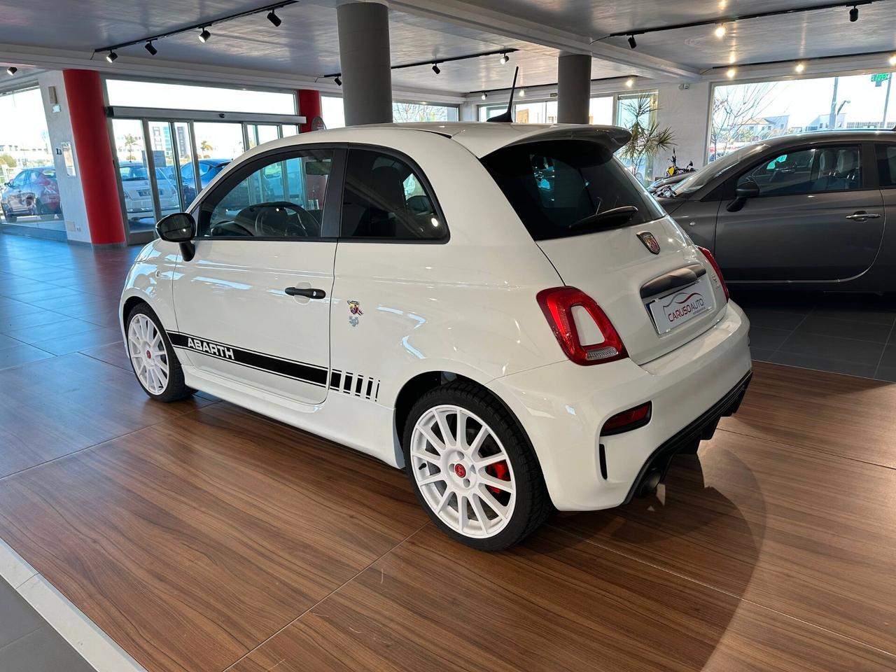 Abarth 595 1.4 Turbo T-Jet 180 CV Esseesse