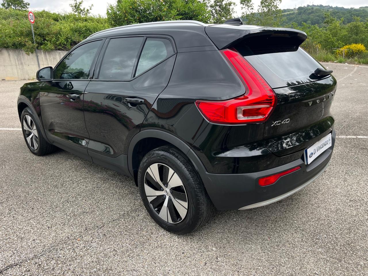 Volvo XC40 B3 automatico Plus Dark