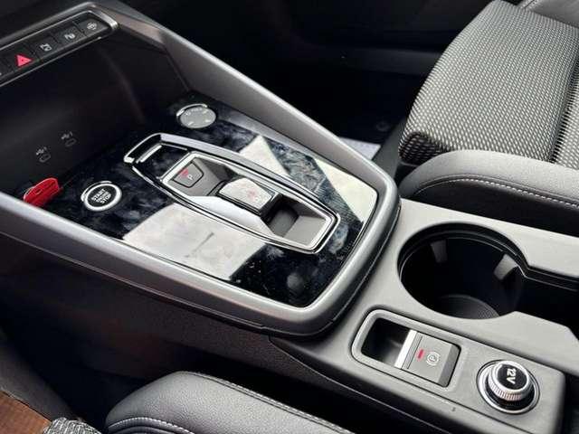 Audi A3 SPB TFSI e 150 kW S tronic S line Black edition