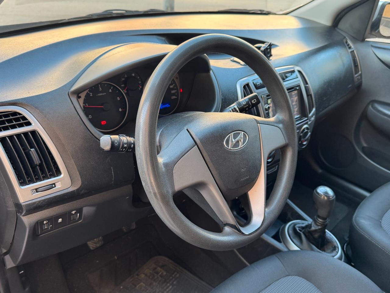 HYUNDAI I20 1.1 CRDI 75 CV. E5 SOUND EDITION PERFETTA