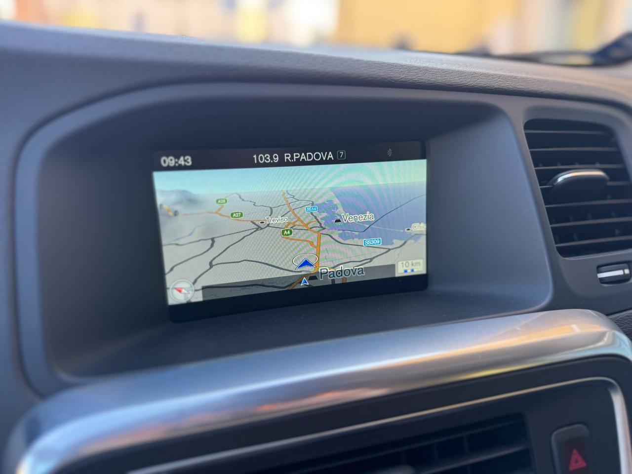Volvo V60 D2 2.0 120cv 11/2016