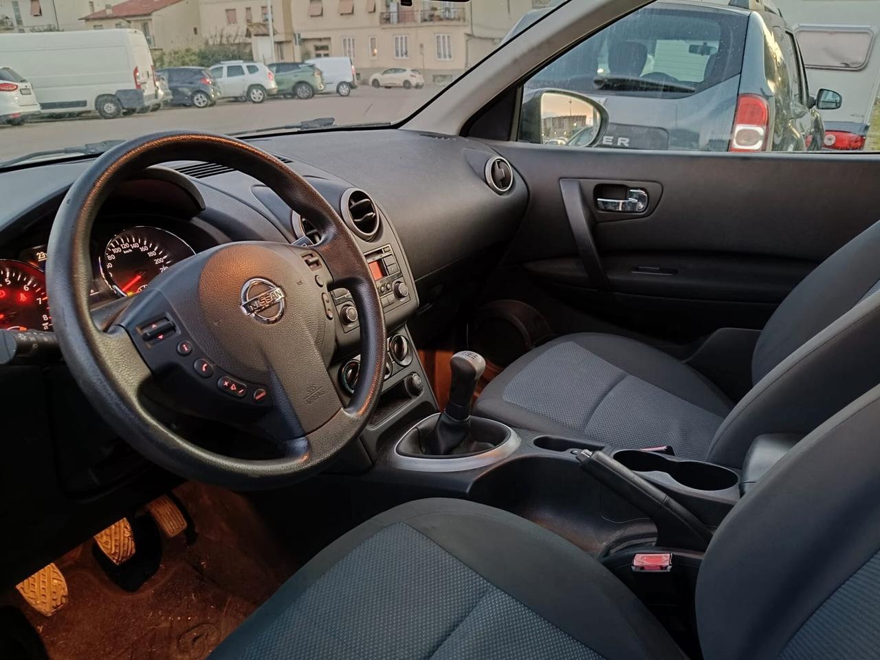 Nissan Qashqai 1.6 benzina