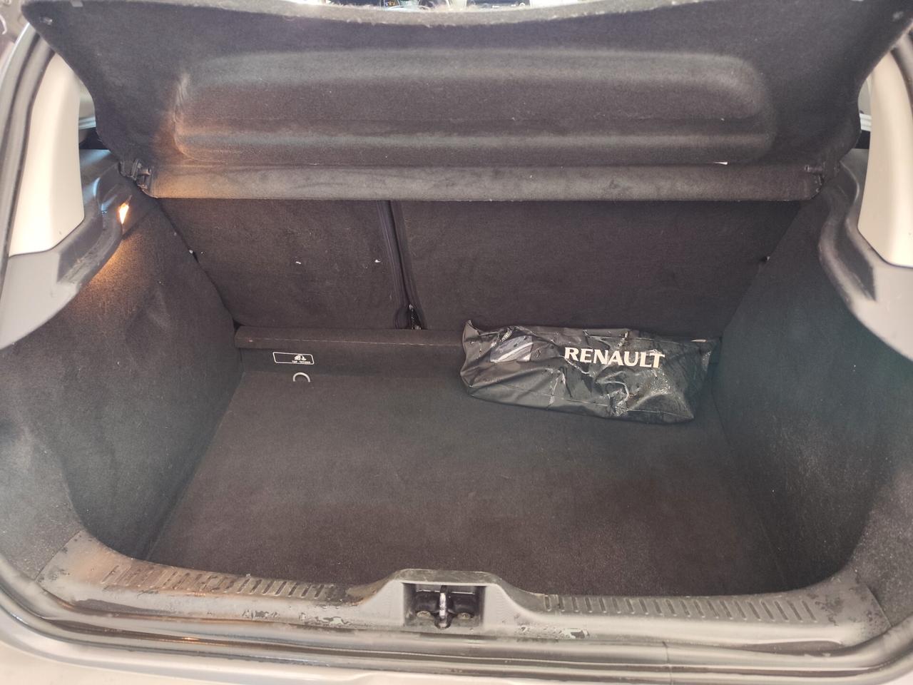 Renault Clio 1.2 75CV 5 porte Costume National