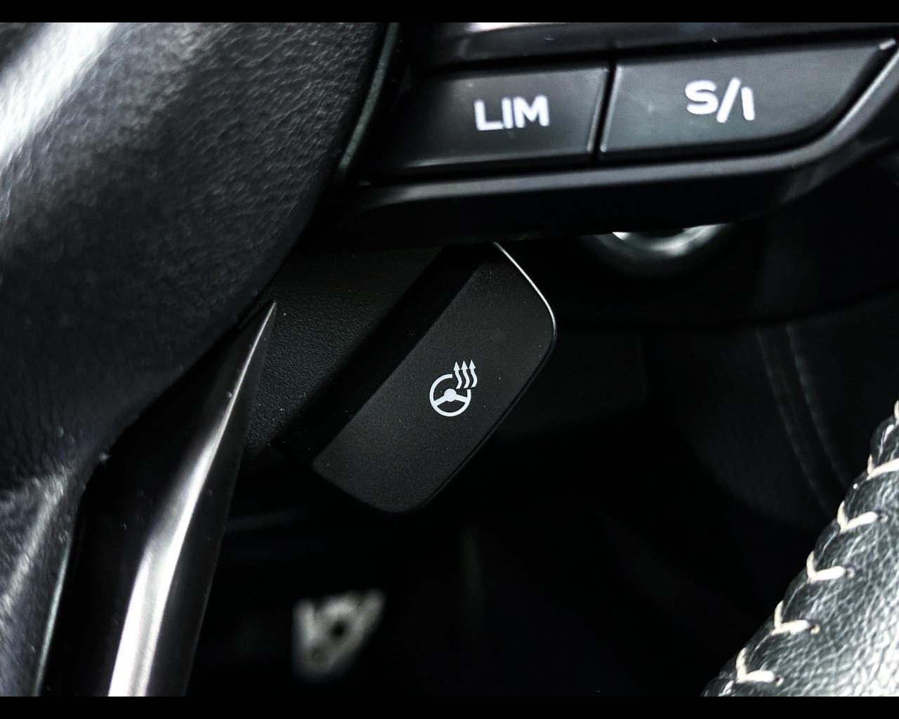 SUBARU Forester 5ª serie - Forester 2.0 Mild-Hybrid Platinum