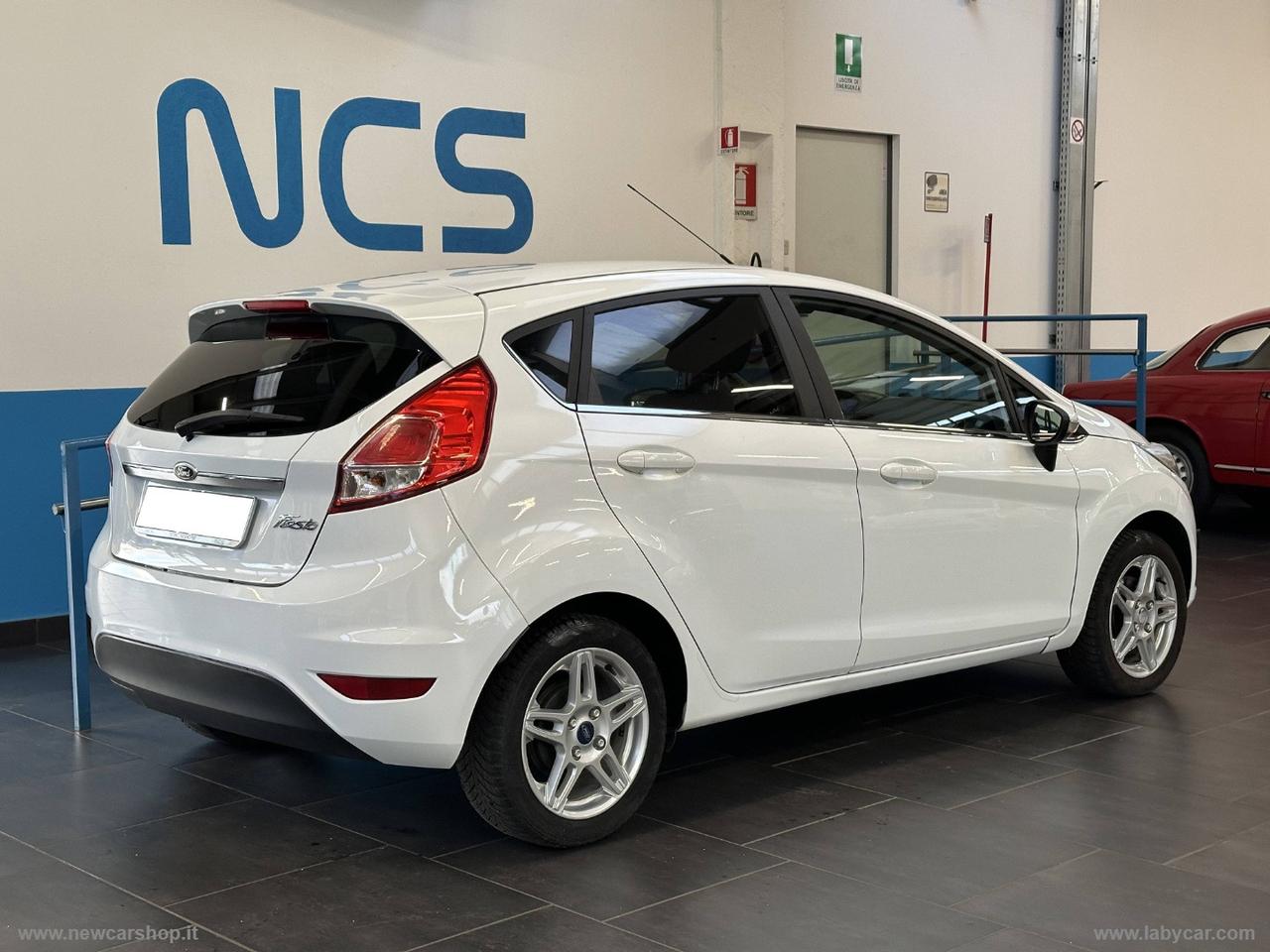 FORD Fiesta 1.0 80 CV 5p. Black & White Ed.