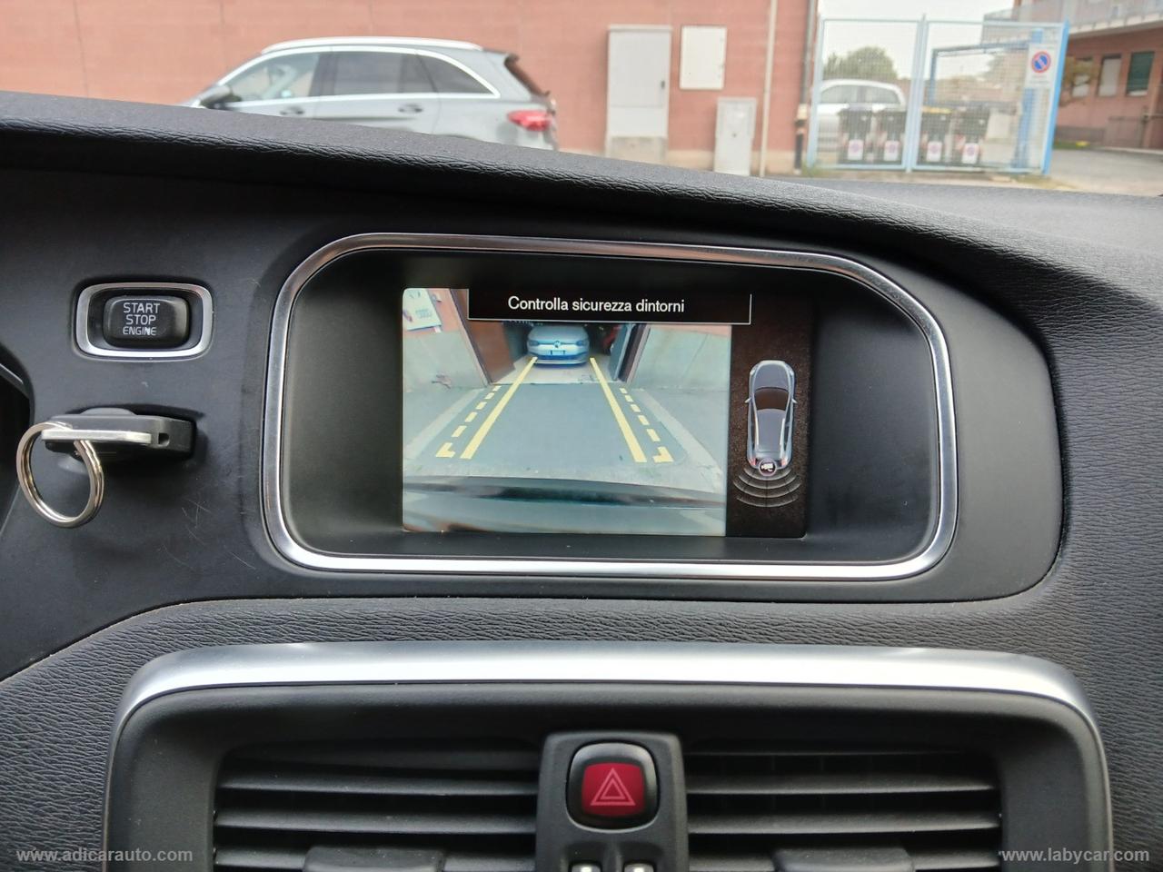 VOLVO V40 Cross Country D2 1.6 Kinetic