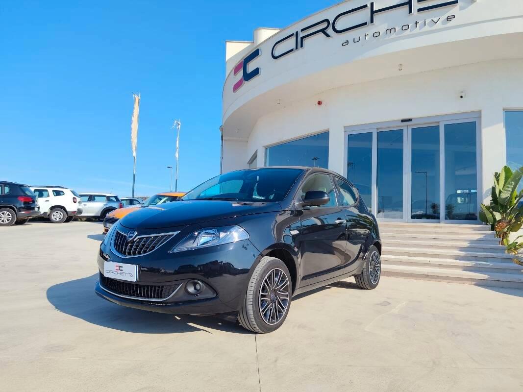 Lancia Ypsilon III 1.0 firefly hybrid Gold s&s 70cv