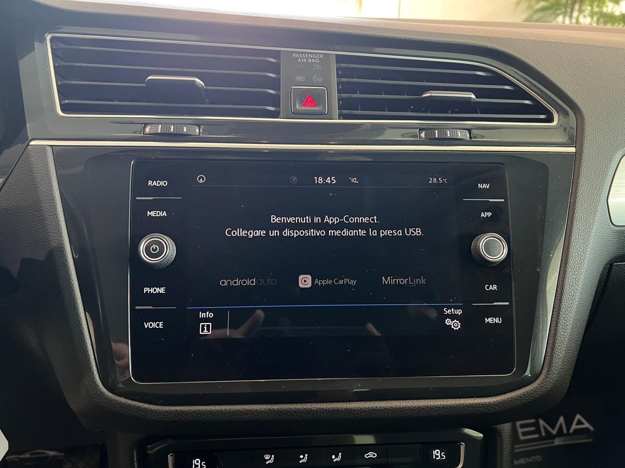 VOLKSWAGEN Tiguan II 2016 1.4 tsi Business 125cv - TAGLIANDI CERTIFICATI