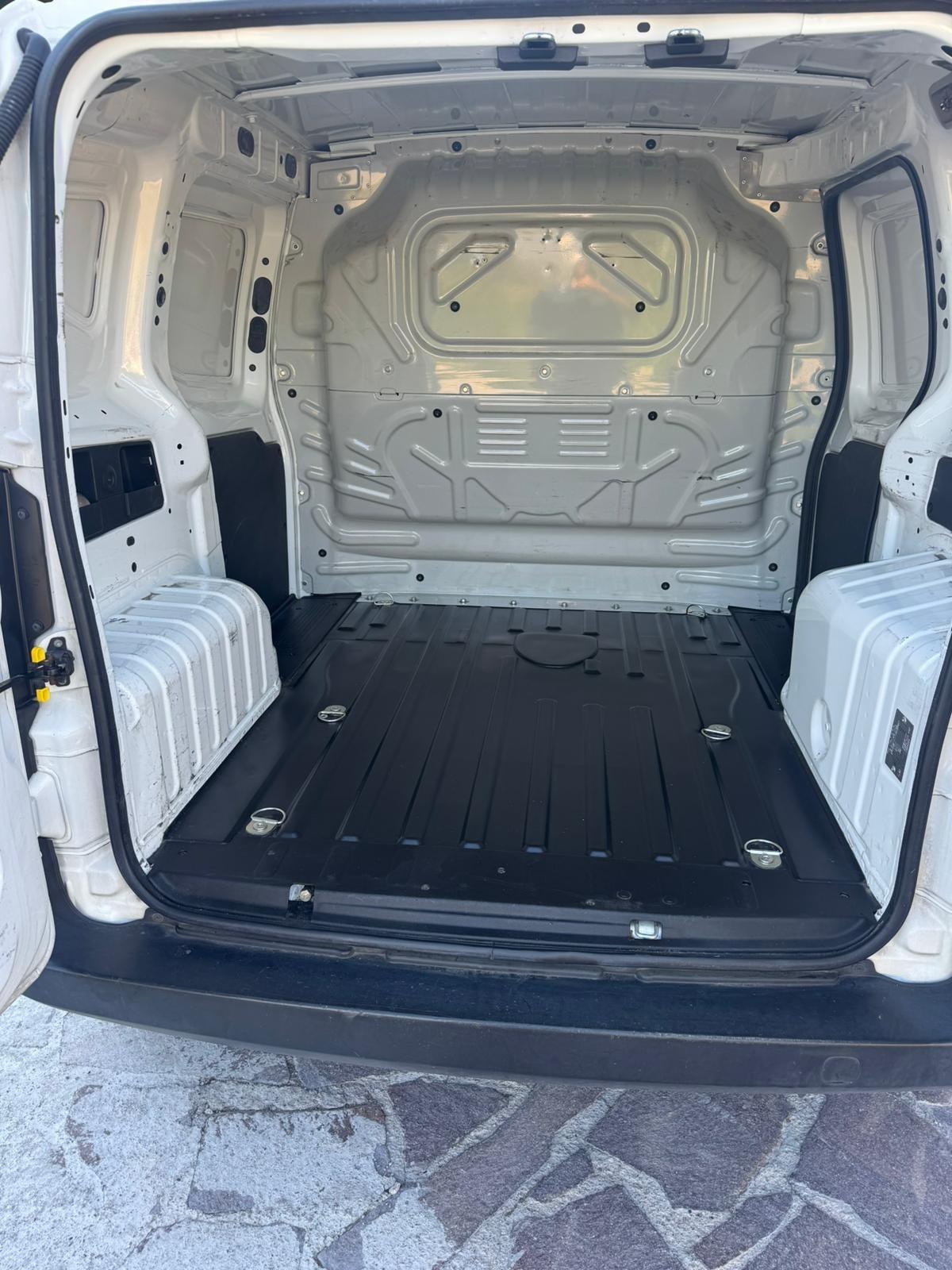 Fiat Fiorino 1.3 MJT 80CV Cargo neopatentati