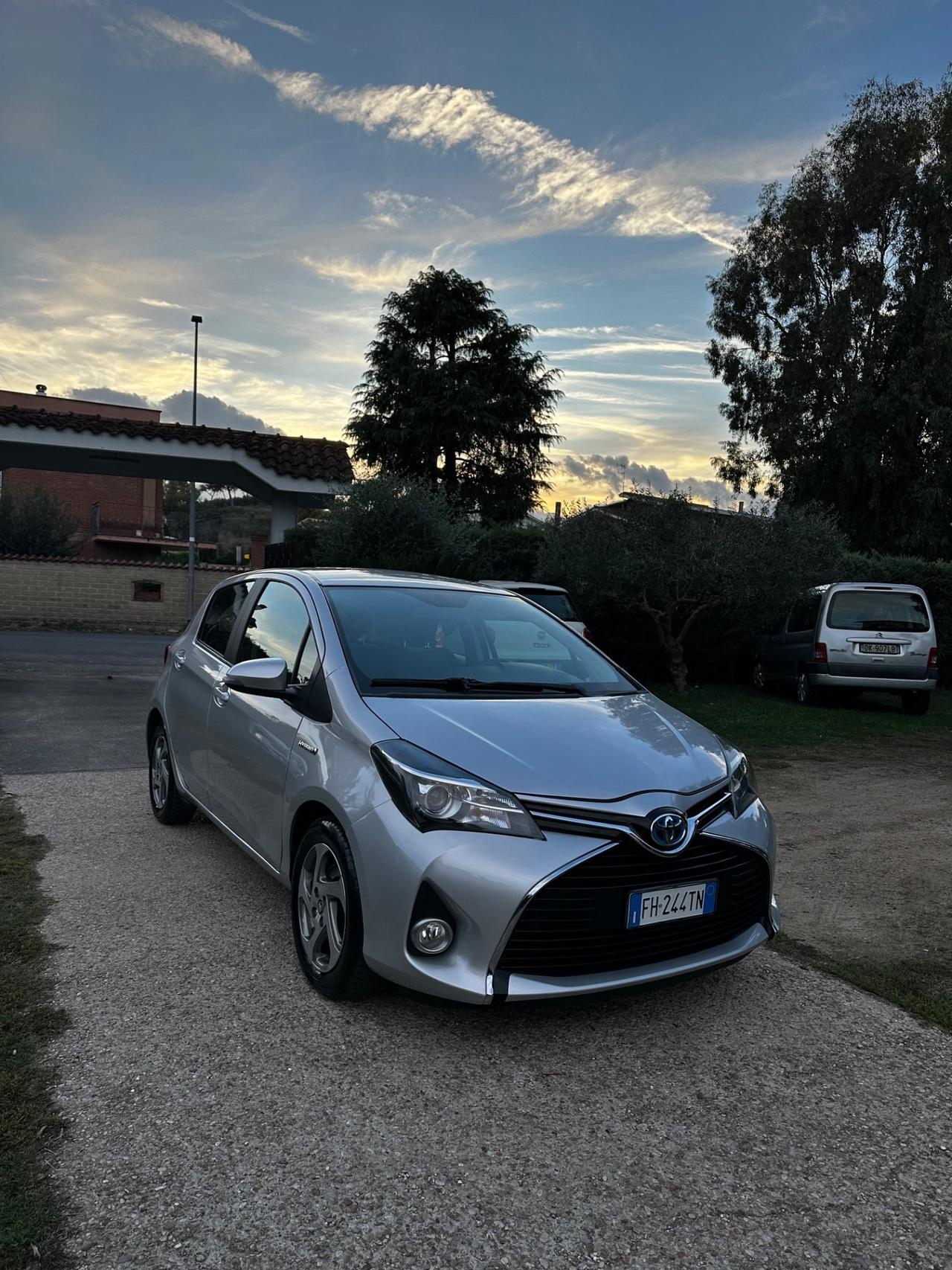 Toyota Yaris 1.5 Hybrid 5 porte Active