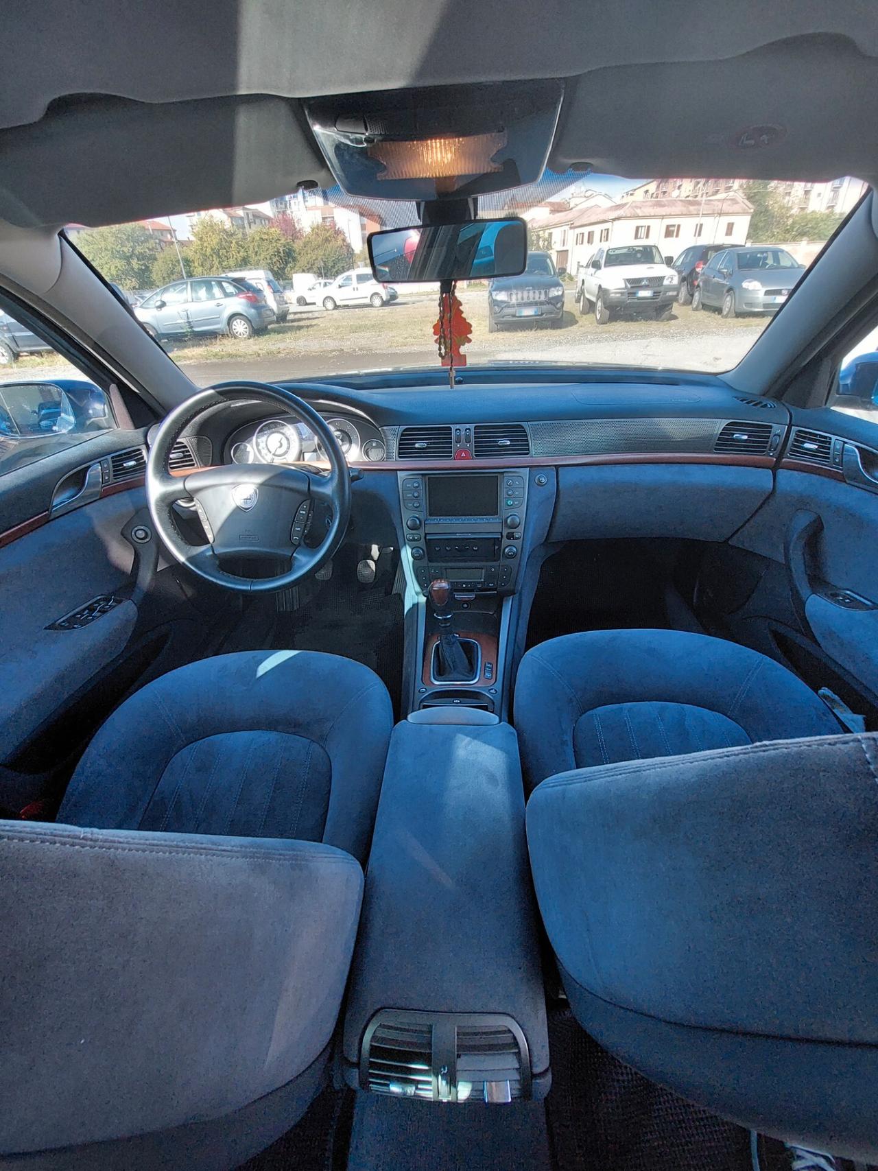 Lancia Thesis 2.0 turbo 20V Emblema