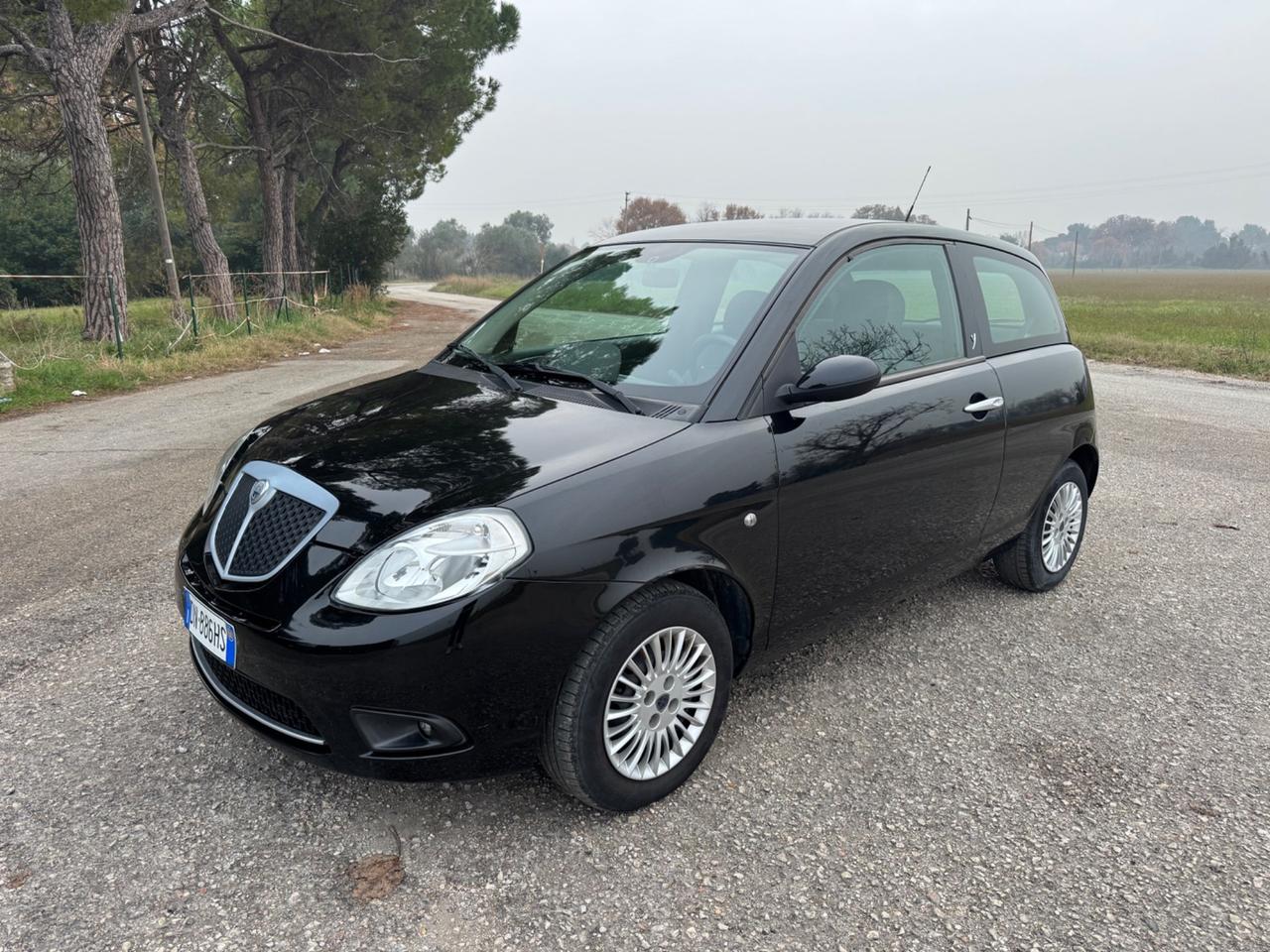 Lancia Ypsilon 1.2 Argento