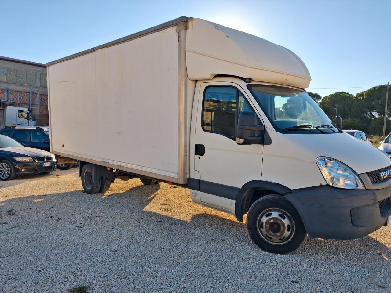 Iveco daily 3.0mtj con cassa patente b iva esposta