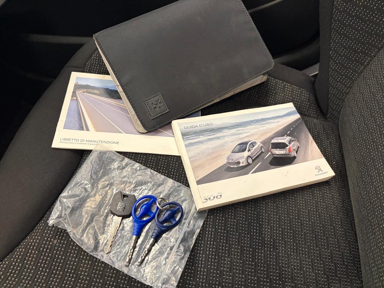 Peugeot 308 1.6 HDi 110CV 12 MESI DI GARANZIA NUOVA